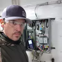 Logan Daniel  is a Video Chat electricians